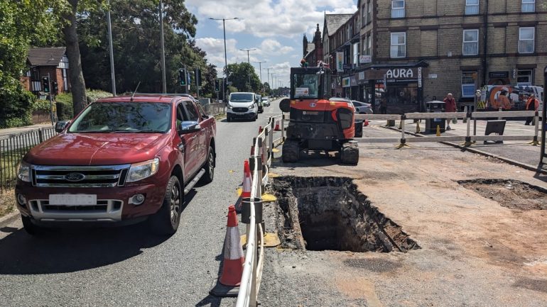 Repairs to a gas pipe on Aigburth Road